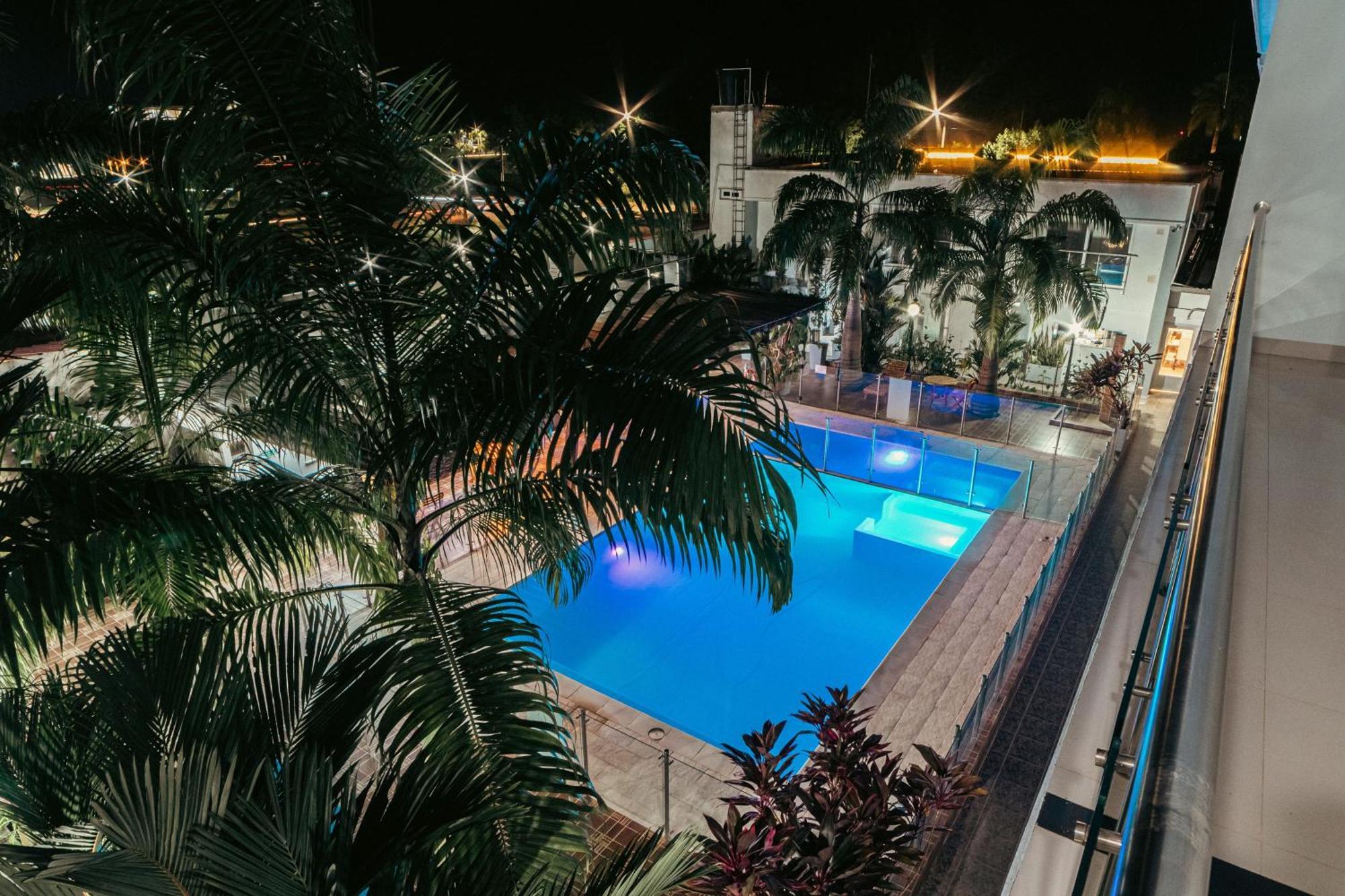 Hotel El Aeropuerto Сан-Хосе-дель-Гуав'яре Екстер'єр фото