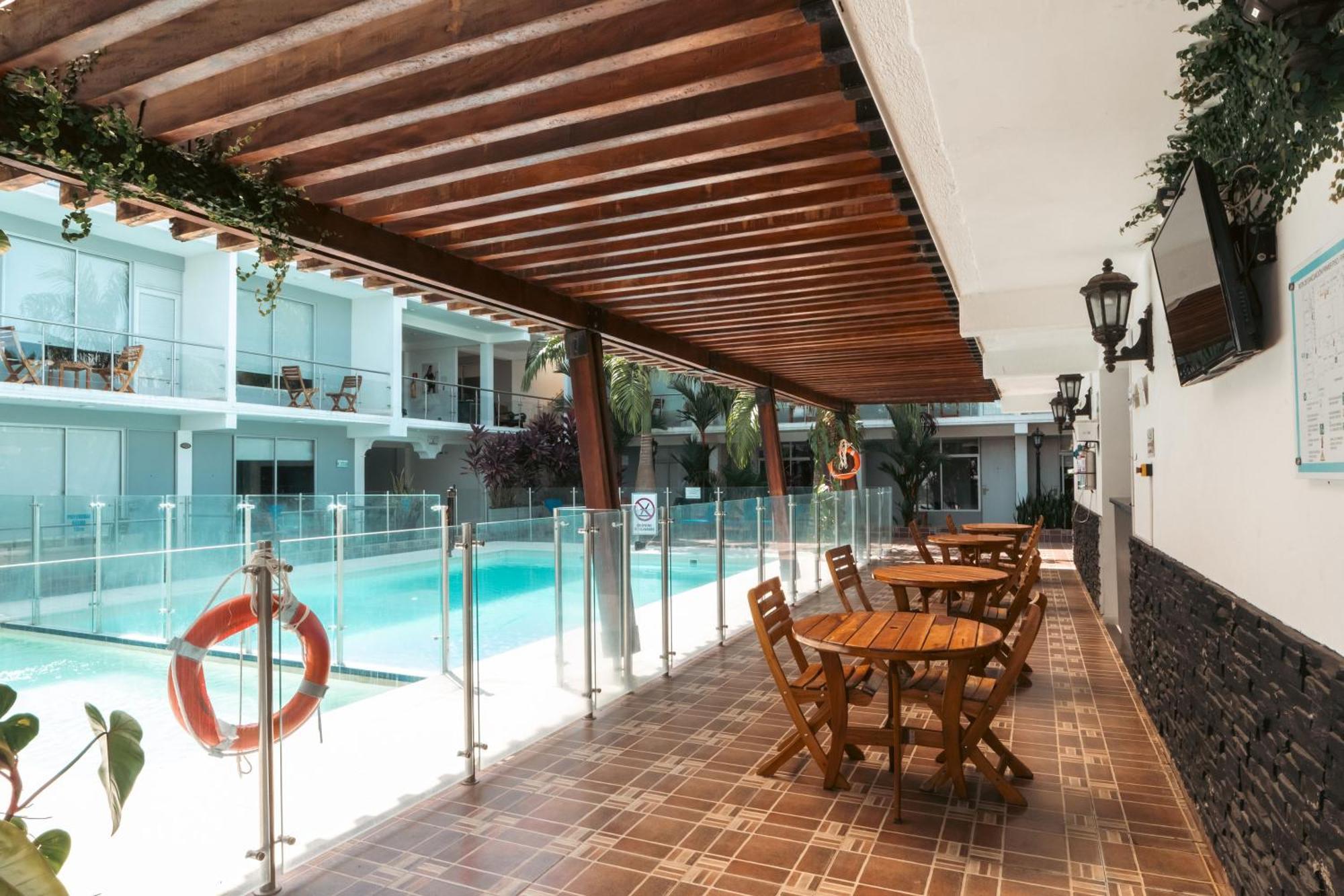 Hotel El Aeropuerto Сан-Хосе-дель-Гуав'яре Екстер'єр фото